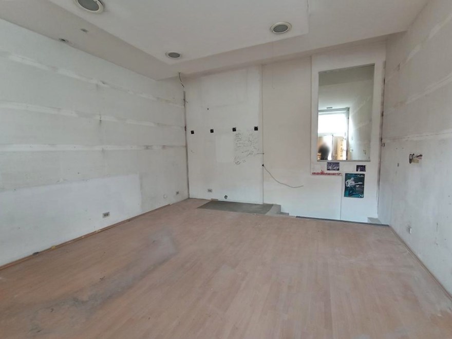 Površina (m2):
56,00
Početna cijena nekretnine:
100.000,00 EU