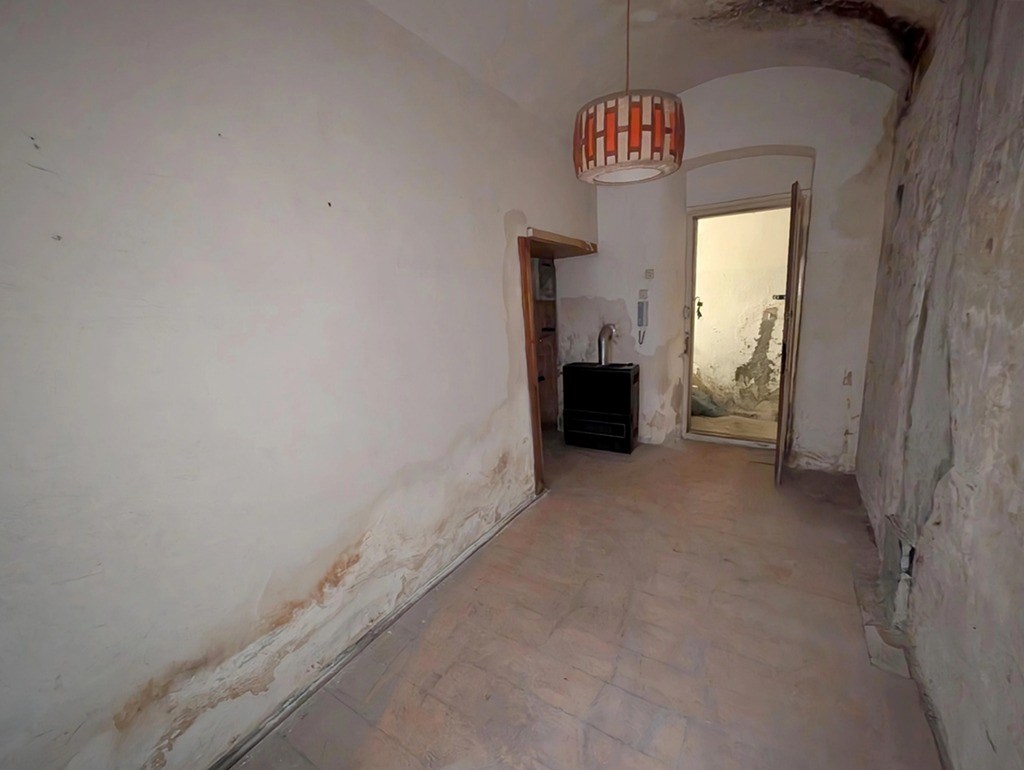 Površina (m2):
13,67
Početna cijena nekretnine:
27.000,00 EUR