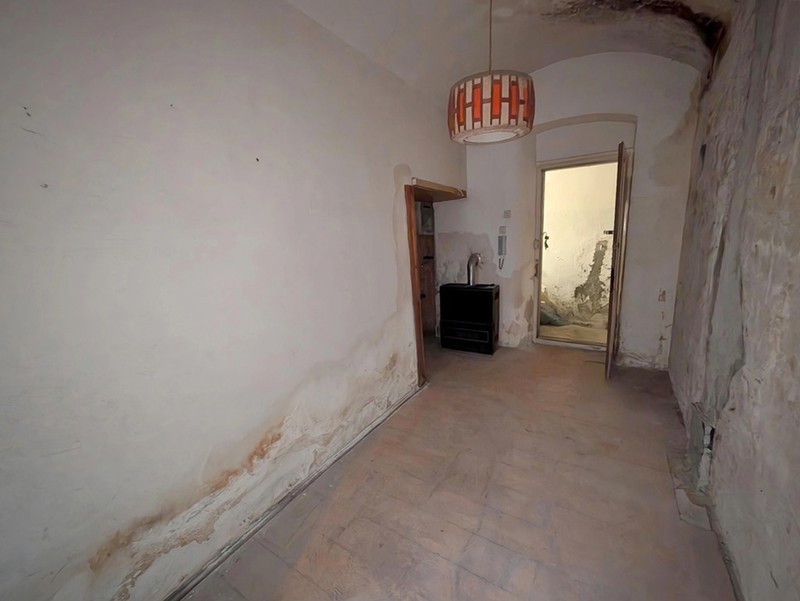 Površina (m2):
13,67
Početna cijena nekretnine:
27.000,00 EUR