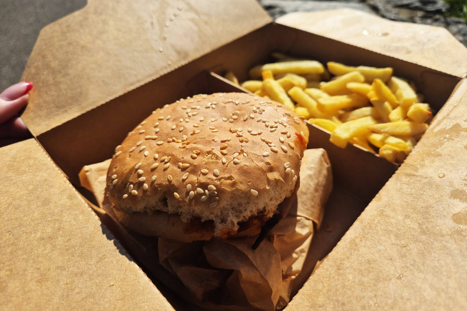 Probali smo meni s burgerom od 5 eura iz Studenca o kojem se priča zadnjih dana