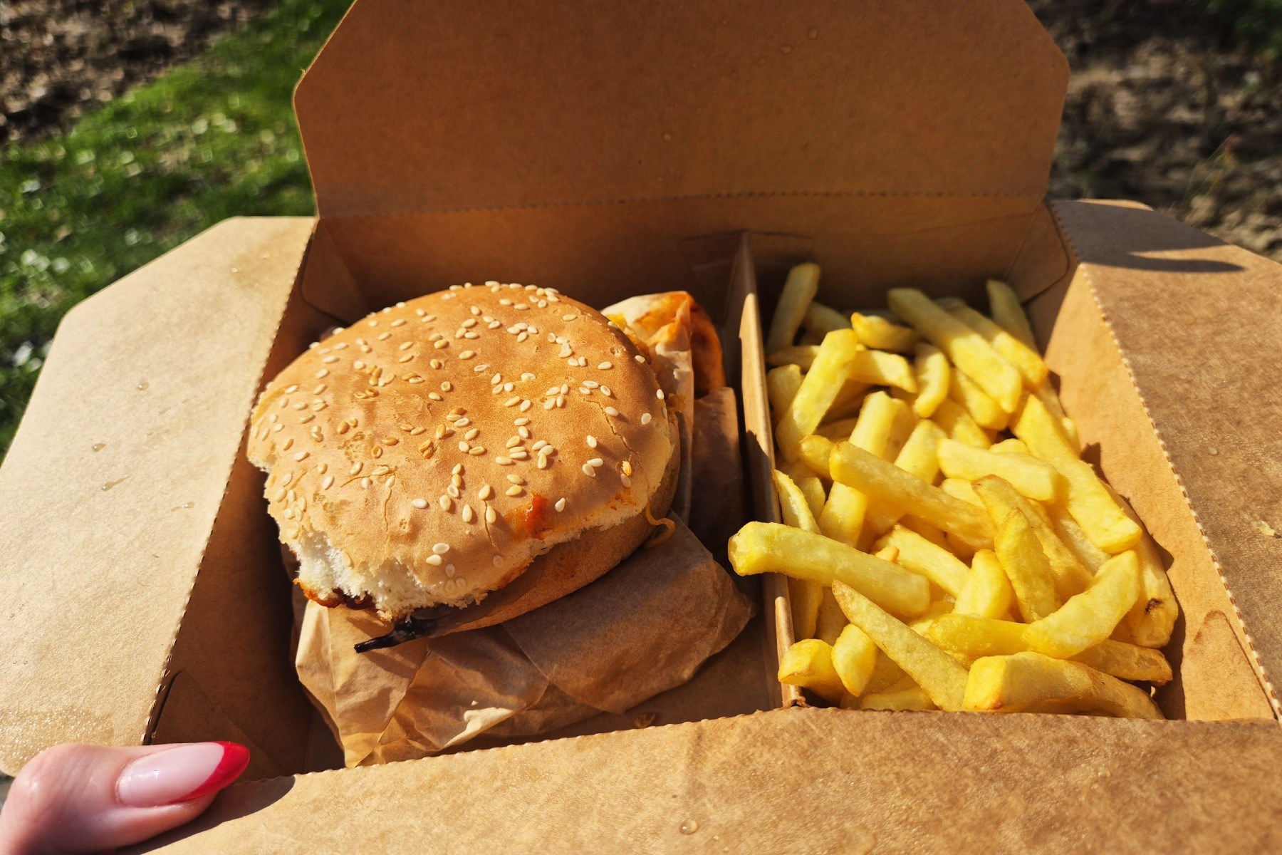 Probali smo meni s burgerom od 5 eura iz Studenca o kojem se priča zadnjih dana