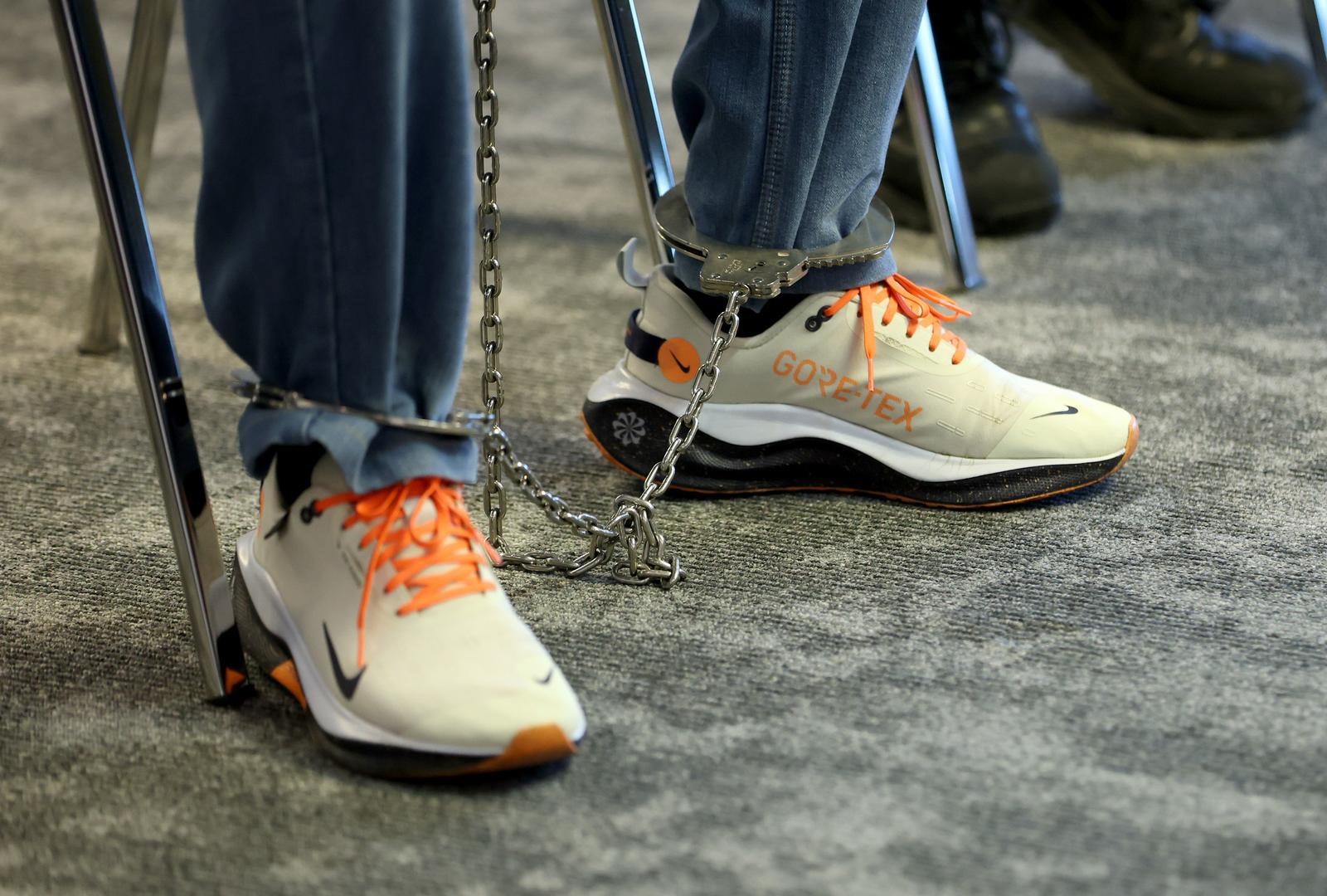 FOTO Mlađana doveli na sud, obratio se novinarima. Traži da se dovede Andriju Jarka