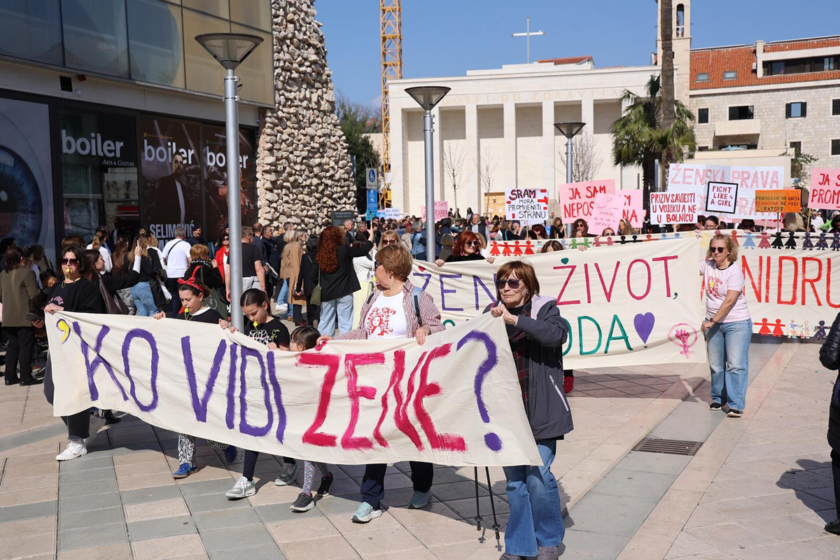 FOTO Žene marširale ulicama Splita