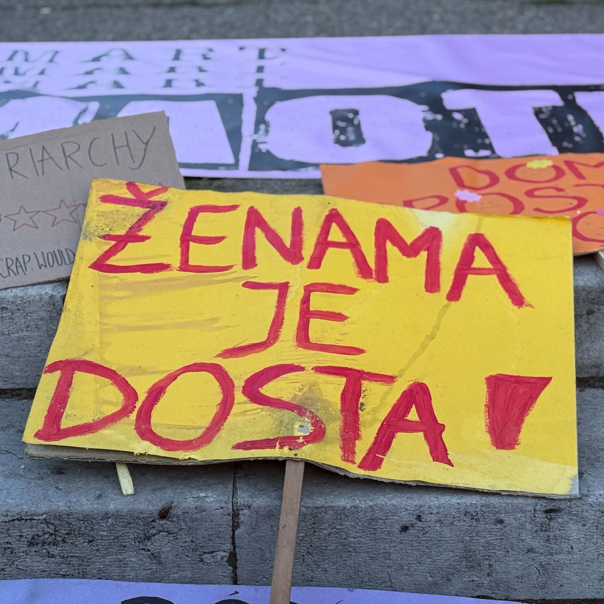 VIDEO I FOTO Koliko još žena mora živjeti u strahu? Tisuće žena marširalo Zagrebom