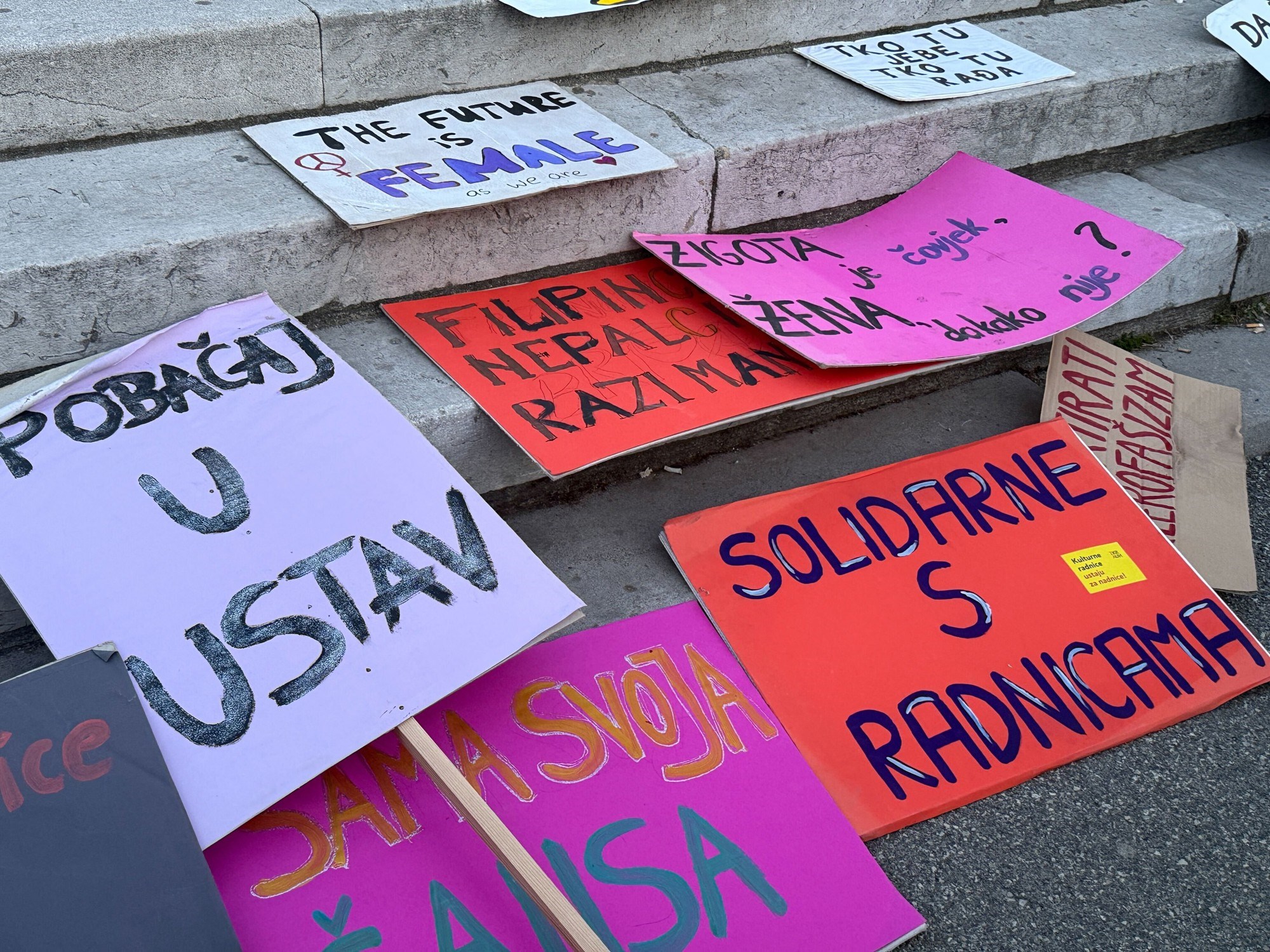 VIDEO I FOTO Koliko još žena mora živjeti u strahu? Tisuće žena marširalo Zagrebom