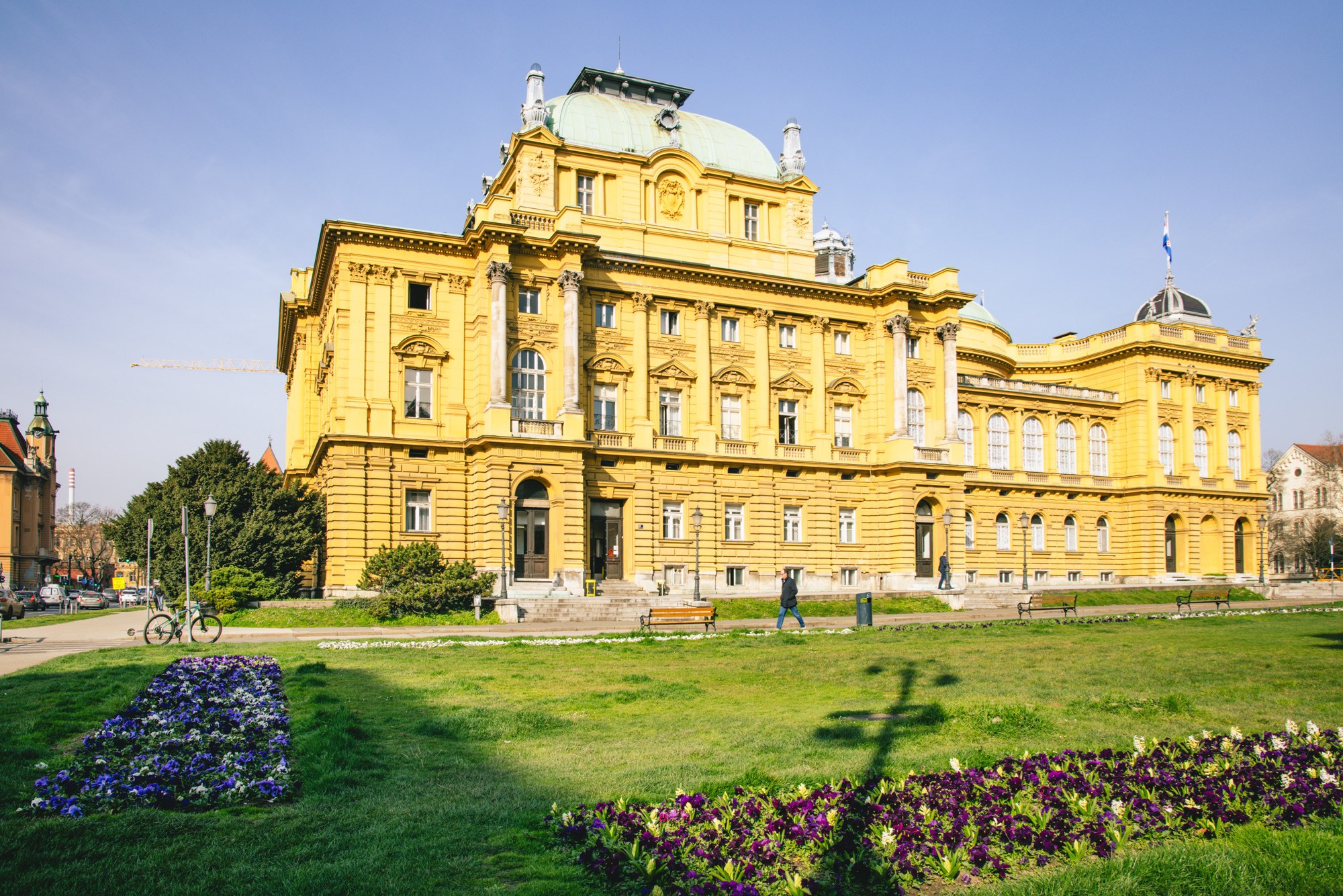 VELIKA GALERIJA Sasvim nečujno nam je stiglo proljeće