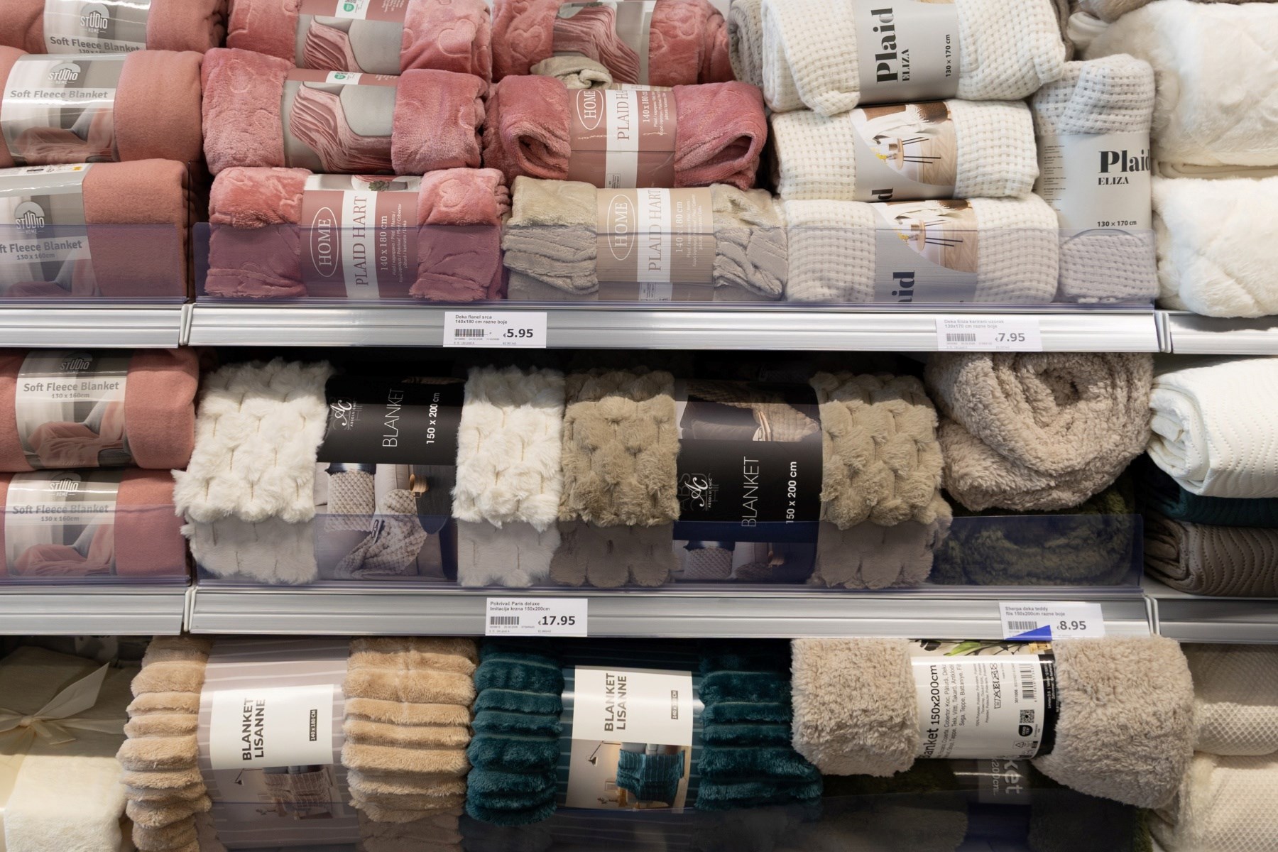 Je li "rezač cijena" doista toliko jeftin? Provjerili smo