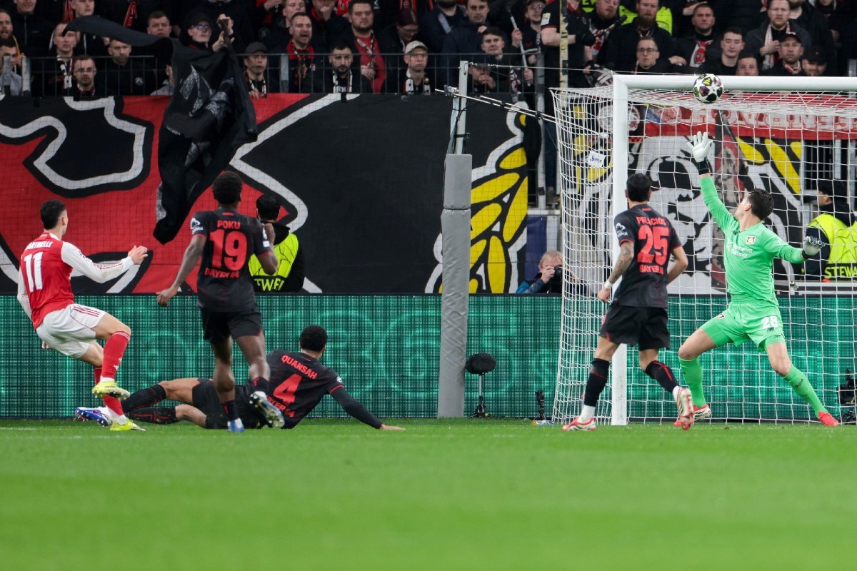 VIDEO Arsenal se golom iz dvojbenog penala u 89. minuti spasio poraza u Ligi prvaka