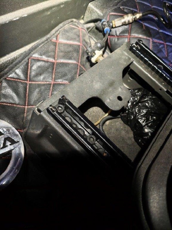 FOTO Carinici na A3 pronašli 20.000 eura ispod sjedala kamiona