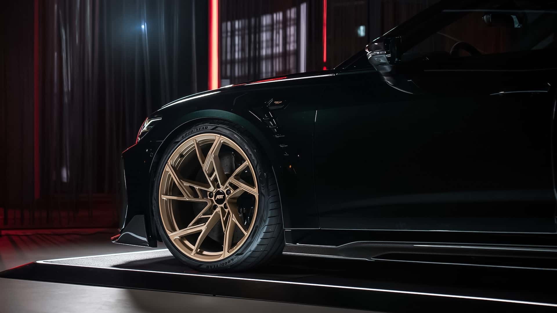 FOTO Abt slavi 130 godina s najluđim RS6: 800 KS i karbon u zlatu