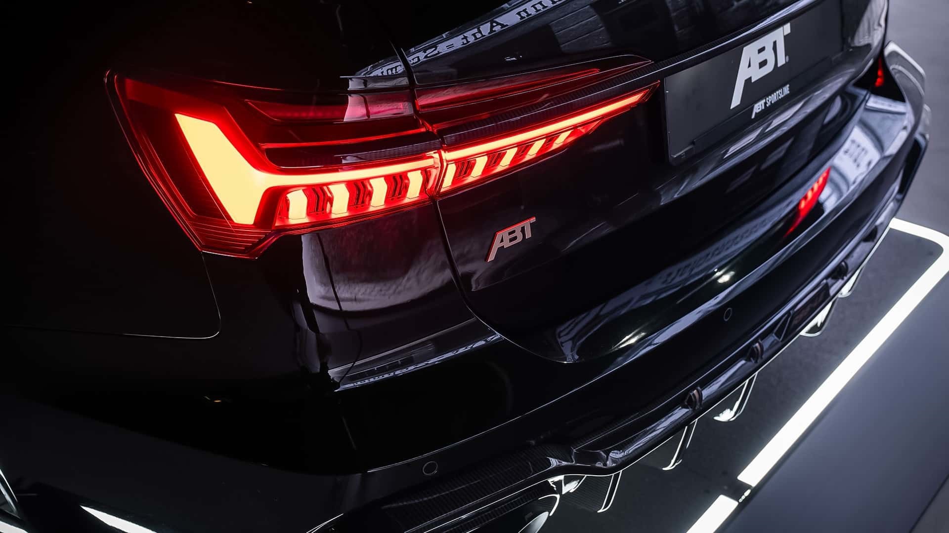 FOTO Abt slavi 130 godina s najluđim RS6: 800 KS i karbon u zlatu