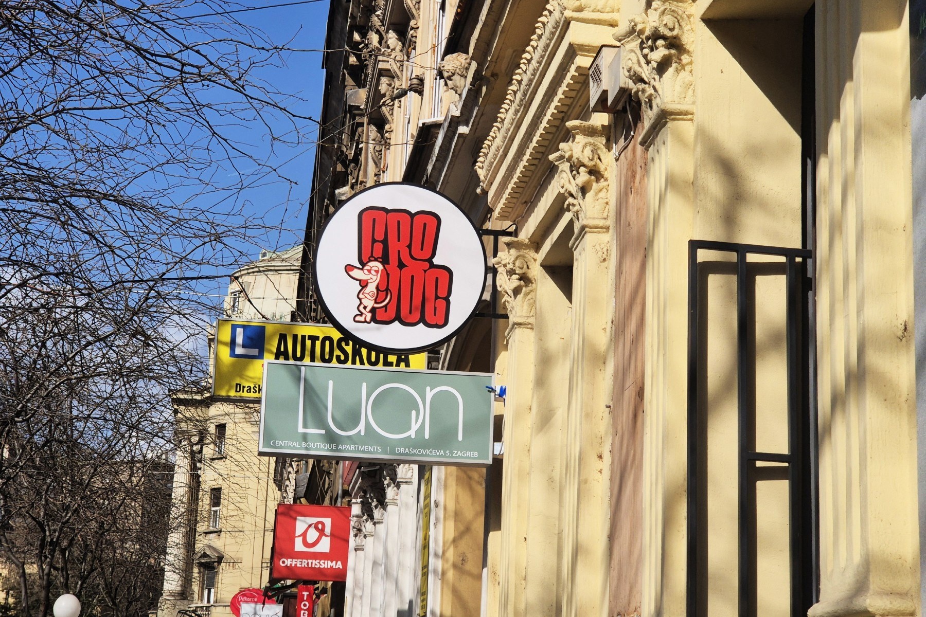 Probala sam street food koji je hit među školarcima u Zagrebu, svakodnevno su redovi