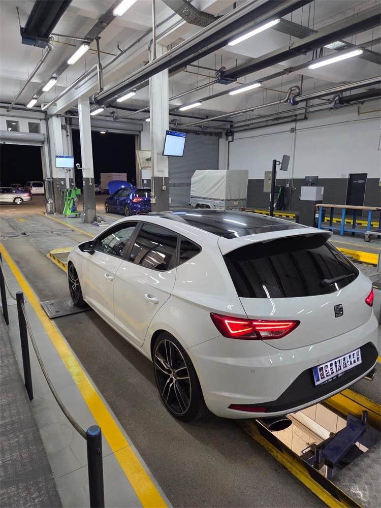 Policija na car meetu u Velikoj Gorici. Tehnički palo 13 nabrijanih auta