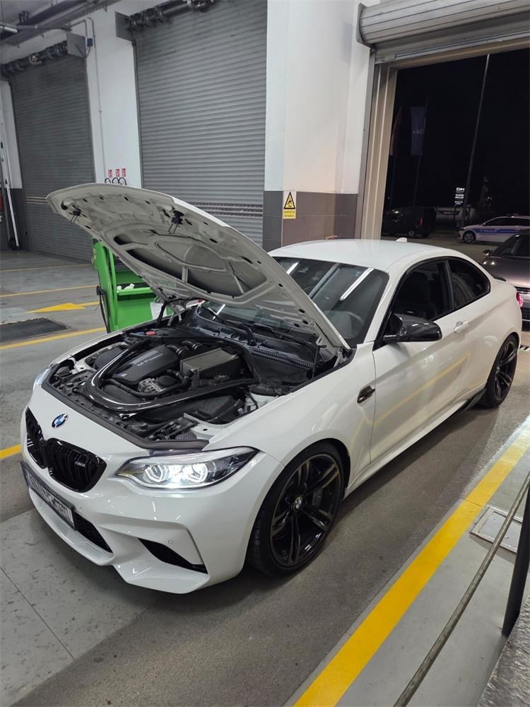 Policija na car meetu u Velikoj Gorici. Tehnički palo 13 nabrijanih auta