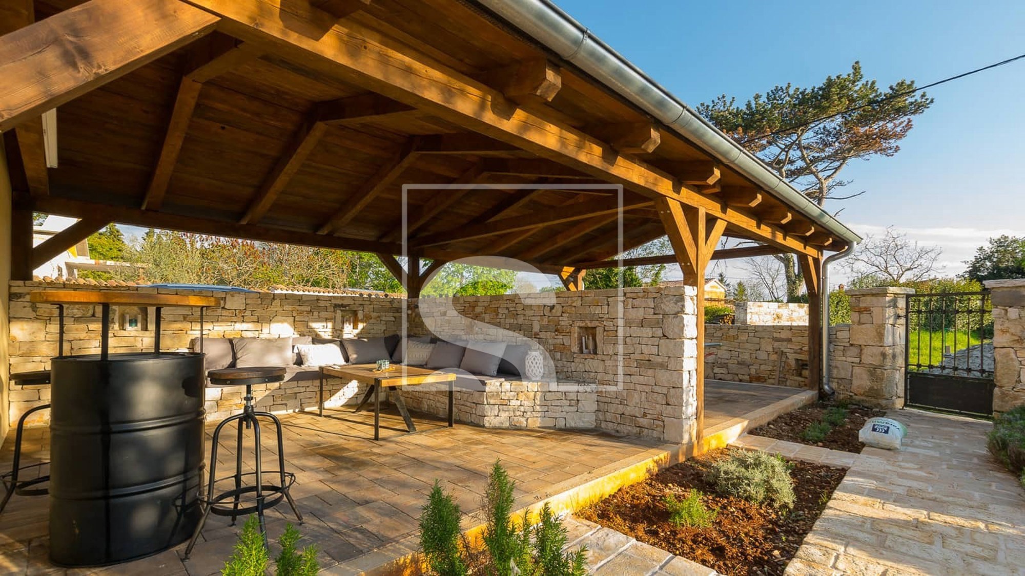 U Istri se prodaje elegantna vila za 550.000 eura, pogledajte fotografije