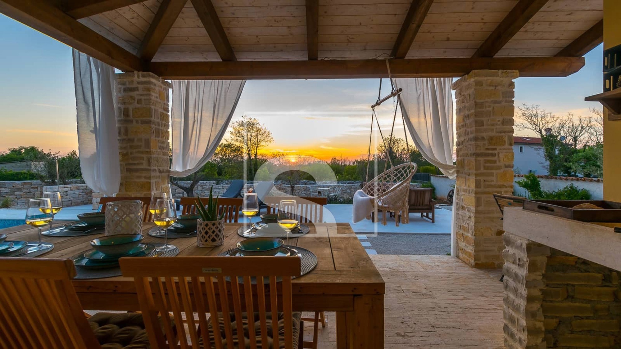 U Istri se prodaje elegantna vila za 550.000 eura, pogledajte fotografije