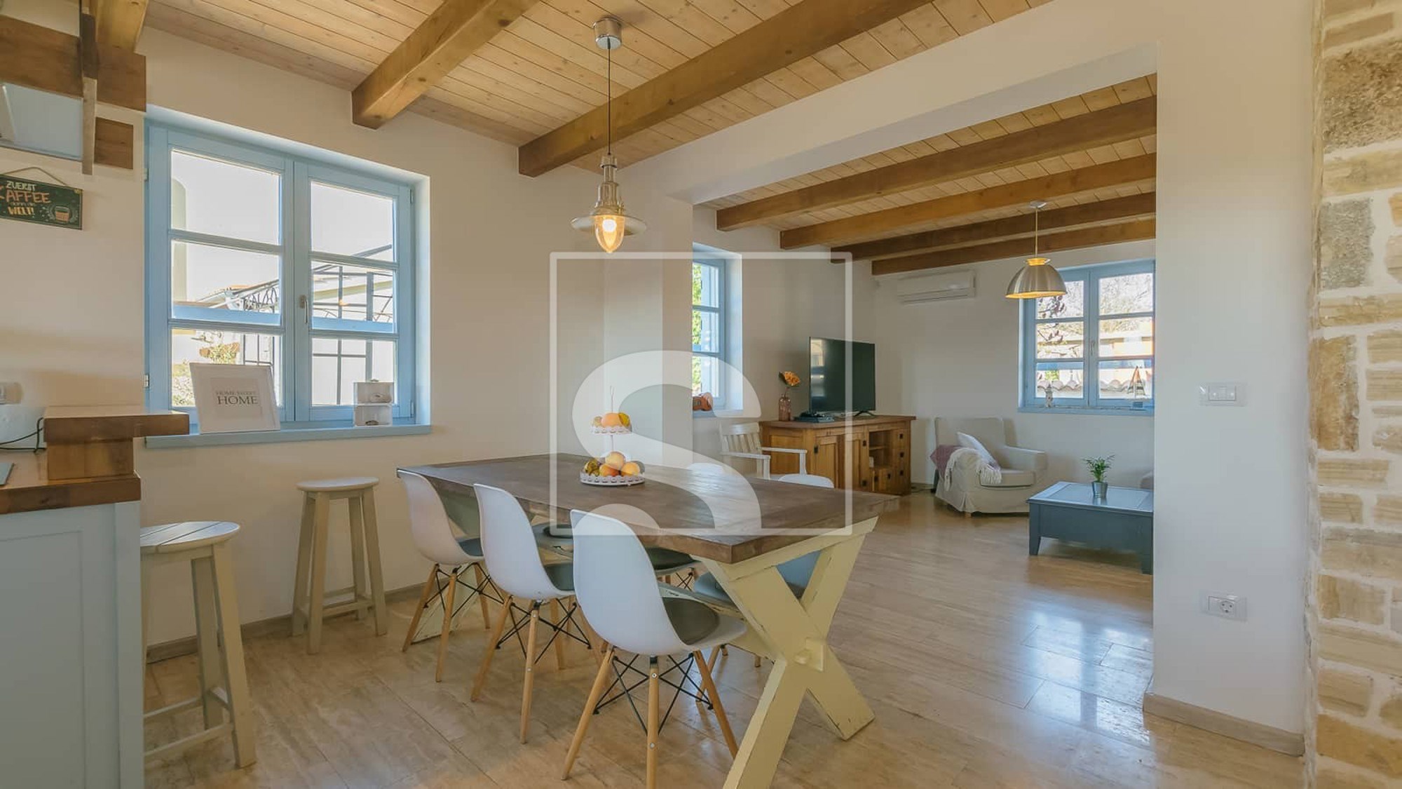 U Istri se prodaje elegantna vila za 550.000 eura, pogledajte fotografije