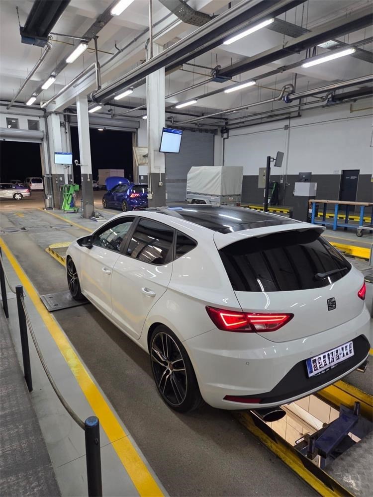 FOTO Policija upala na car meet kod Velike Gorice, trećina auta isključena iz prometa