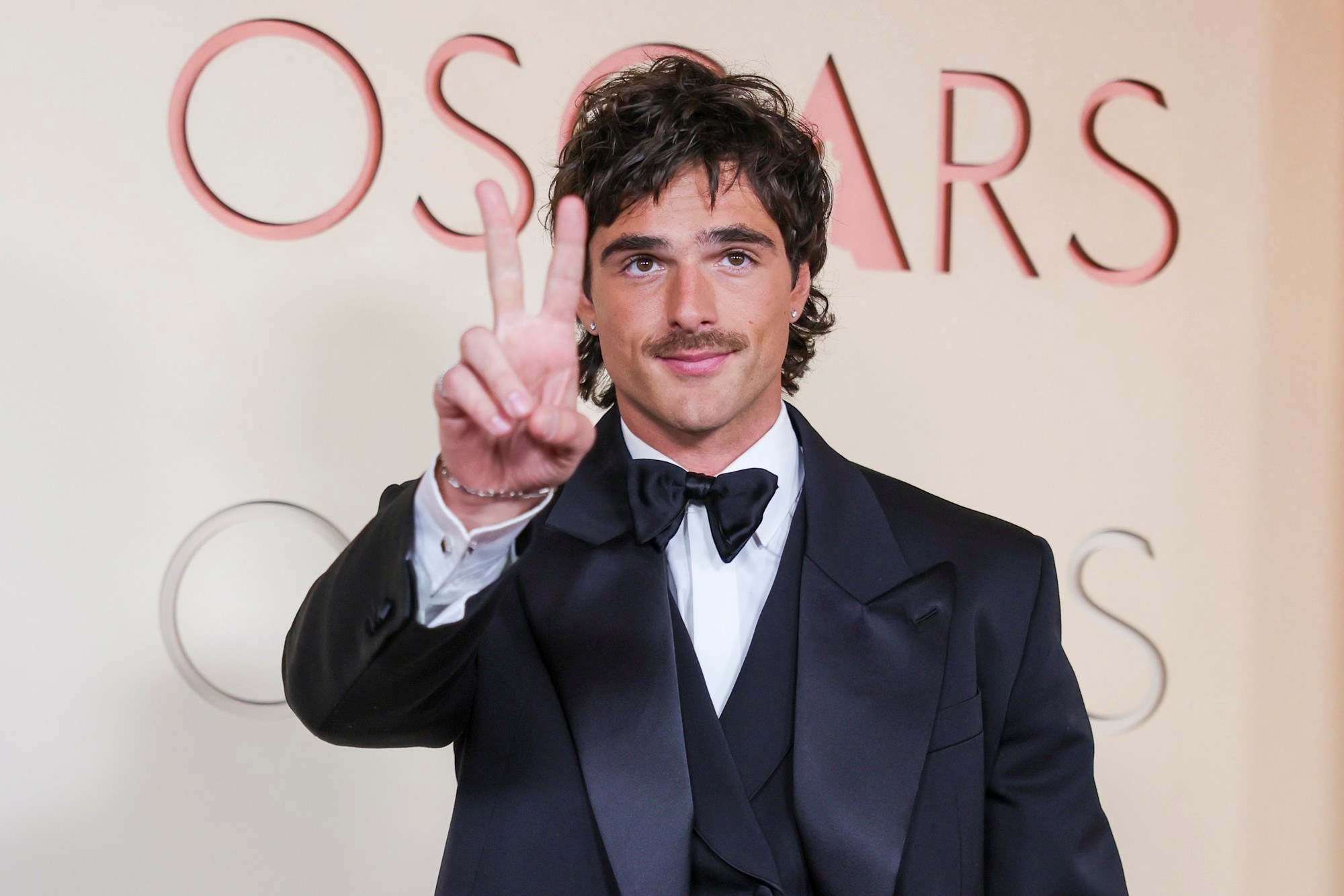 Tko je zablistao, a tko promašio? Pogledajte izdanja s Oscara 2026.