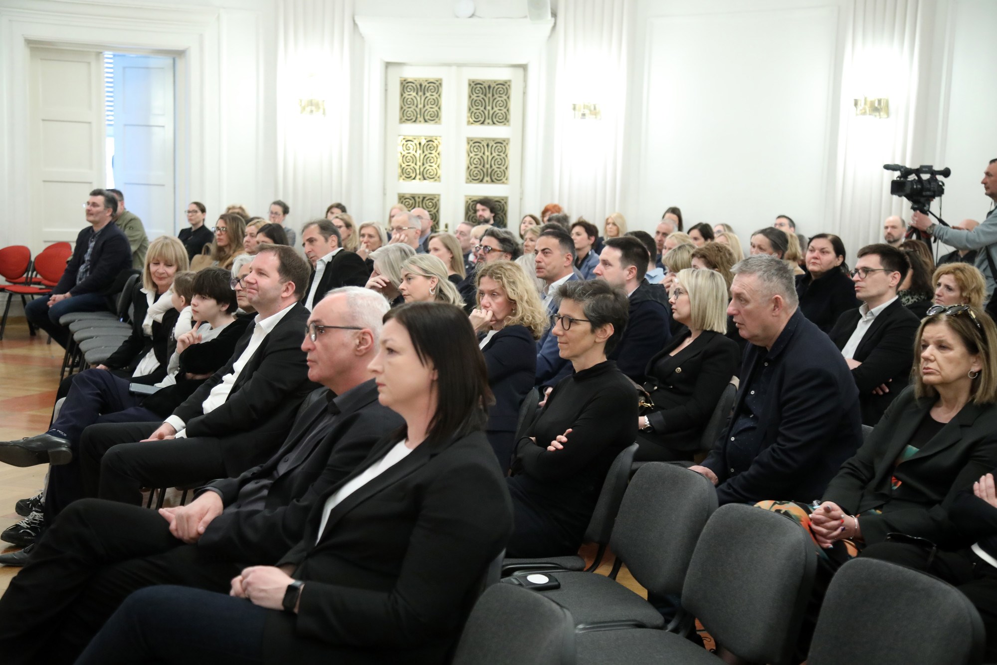 Održana komemoracija za novinarku Milu Moralić. "Bila je predana, hrabra i odvažna"