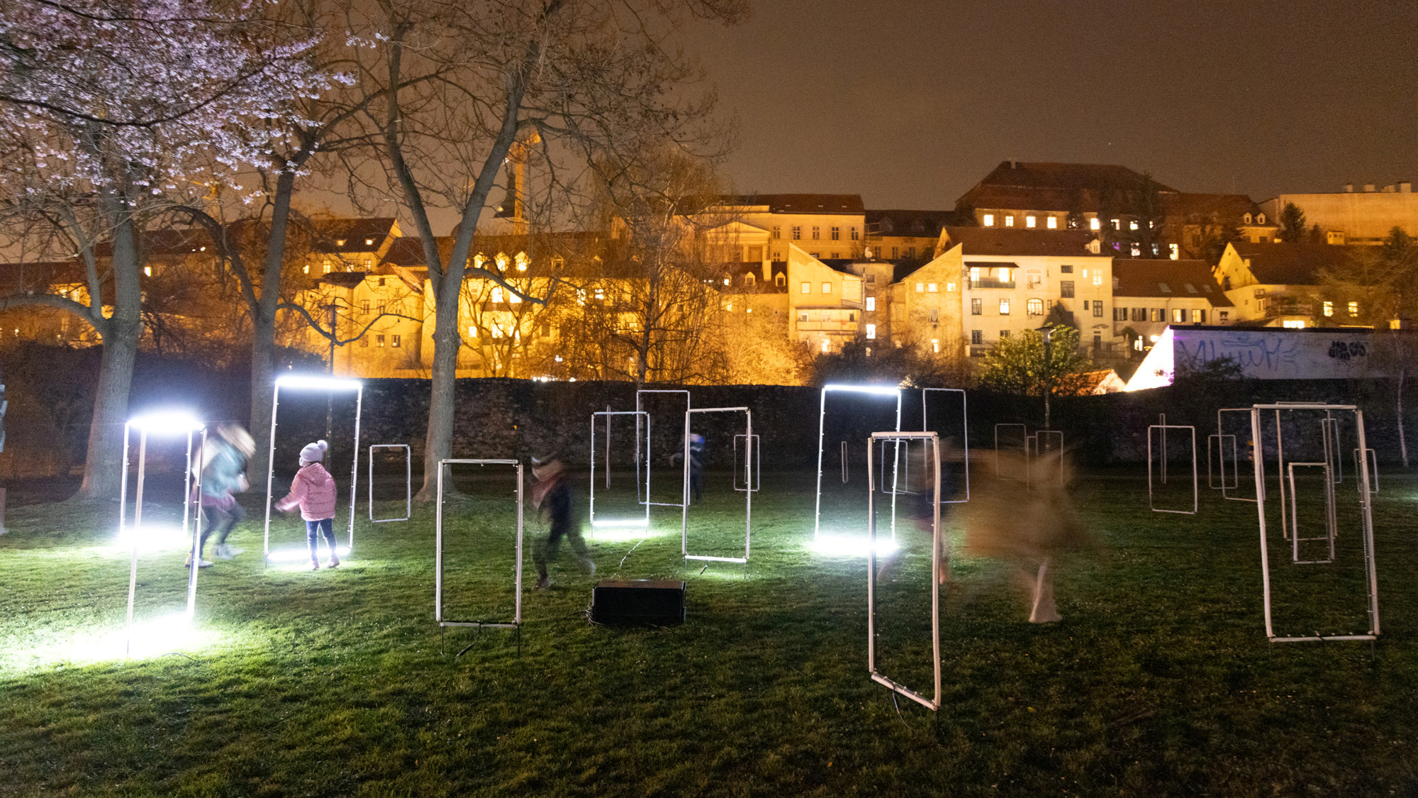 FOTO I VIDEO Počeo je Festival svjetla. Obišli smo par lokacija, izgledaju nestvarno