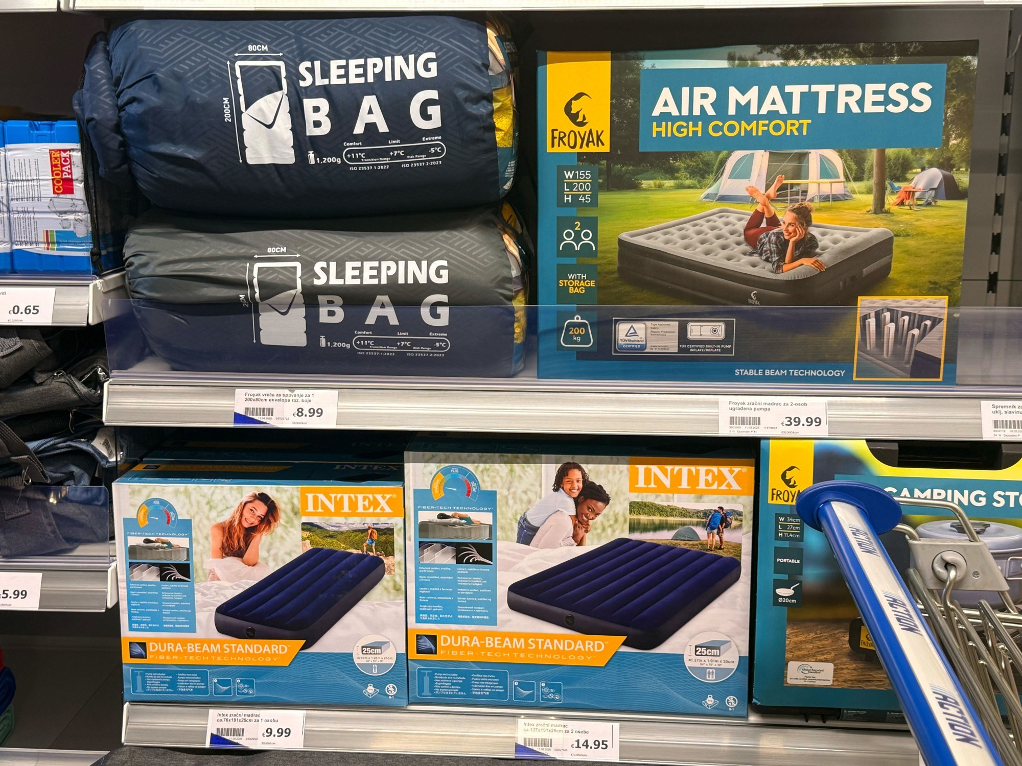 Bili smo na otvorenju drugog Actiona u Hrvatskoj (u Ivancu). Jedan red je bio hit