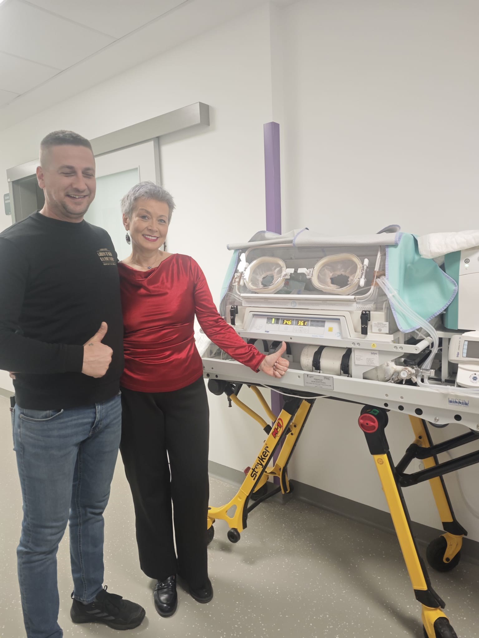 U spomen na Sanjina Španovića doniran hladnjak za majčino mlijeko KB-u Merkur