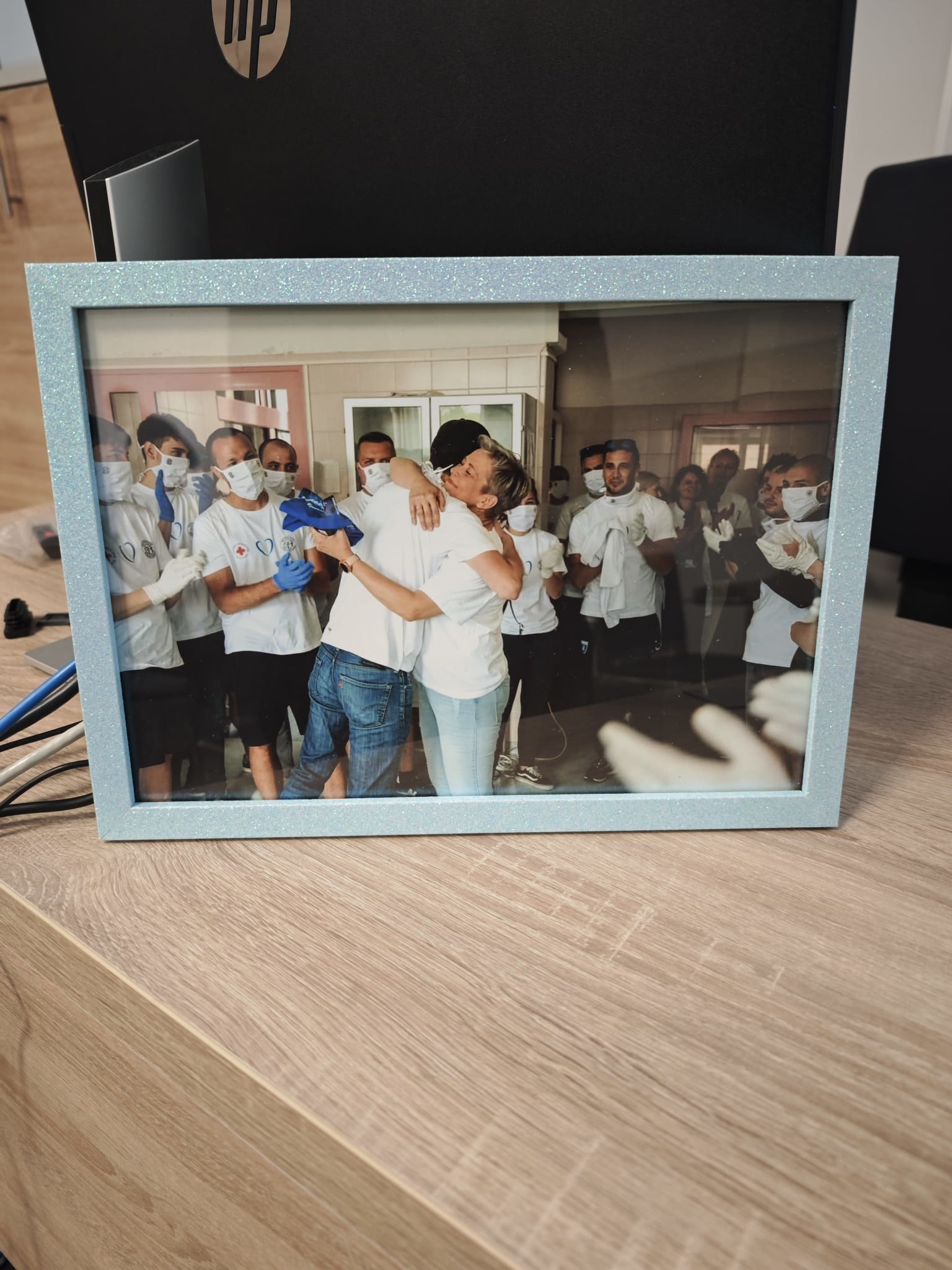 U spomen na Sanjina Španovića doniran hladnjak za majčino mlijeko KB-u Merkur