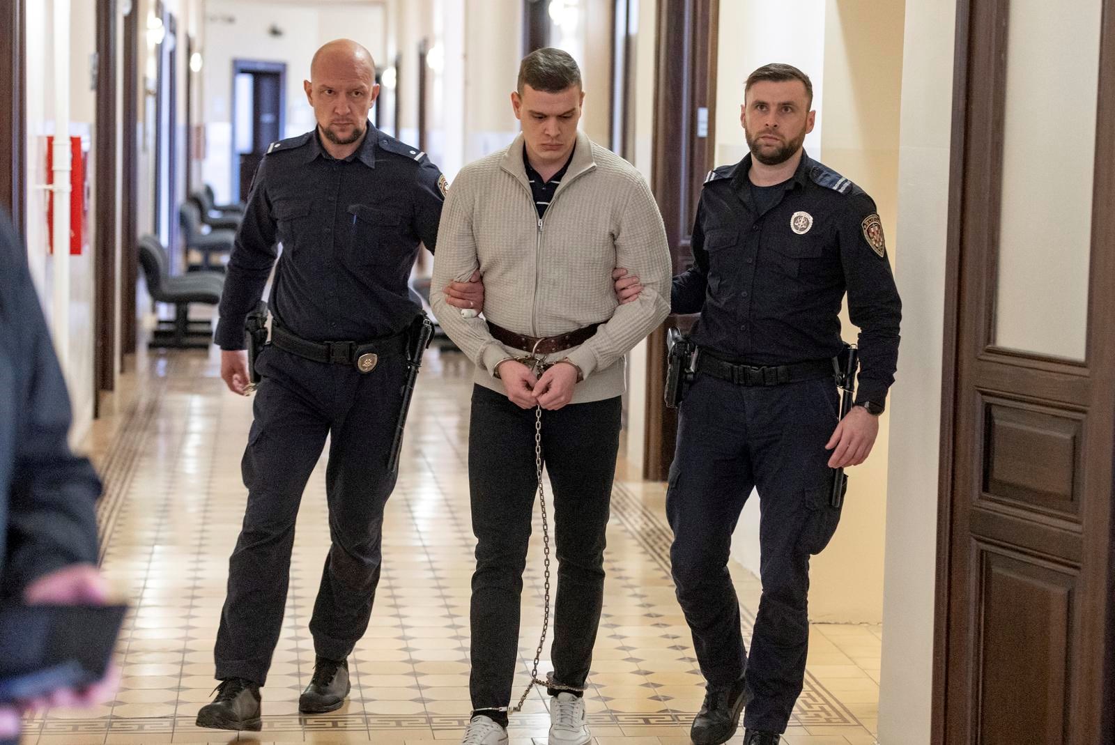 Smažil u lancima na ponovljenom suđenju: Poričem da je bilo namjere da ubijem Mihaelu