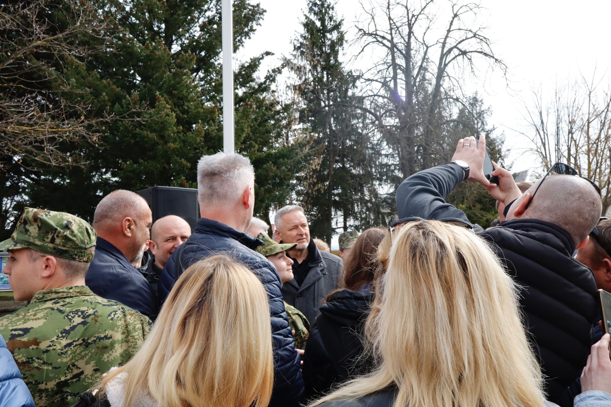 FOTO Ludnica oko Thompsona u Požegi. Diva: Ne znam kako ću ćaću odavde spasit