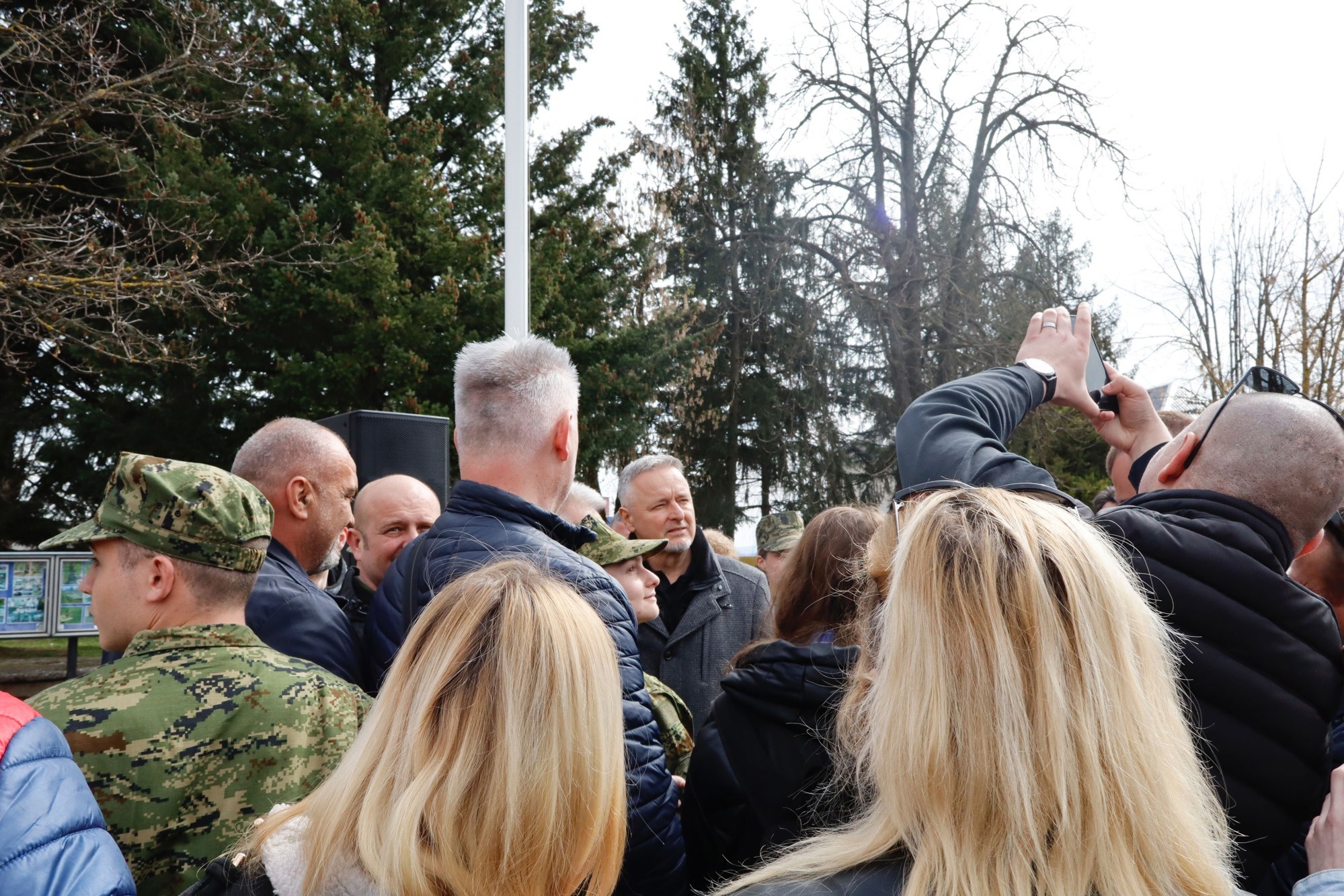 FOTO Ludnica oko Thompsona u Požegi. Diva: Ne znam kako ću ćaću odavde spasit