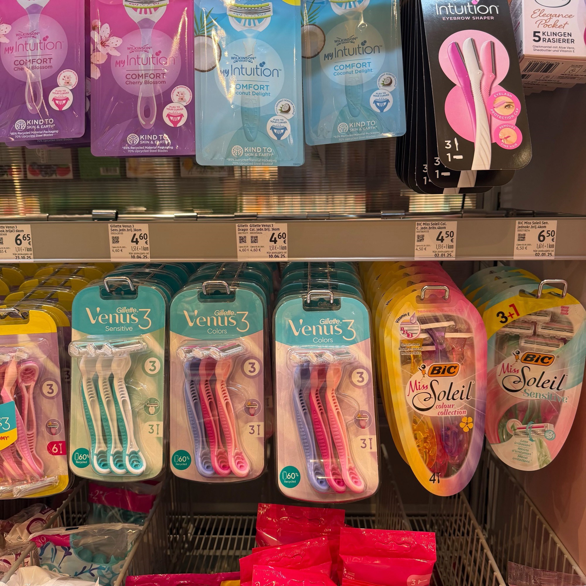 Jesu li ženski brijači samo skuplja verzija muških? Stavili smo ih na test