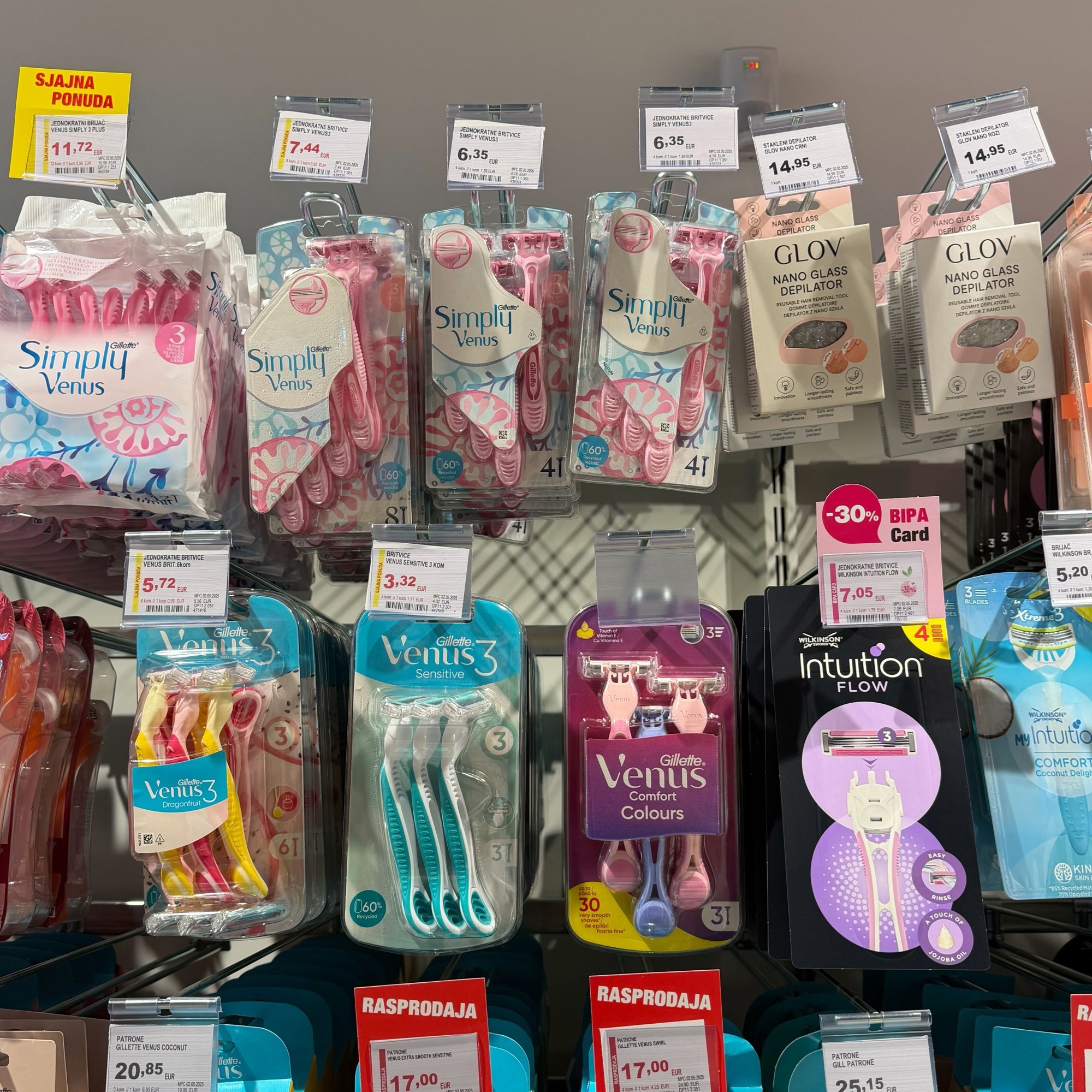 Jesu li ženski brijači samo skuplja verzija muških? Stavili smo ih na test