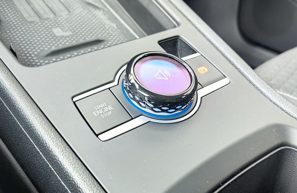 Novi Volkswagen T-Roc postao je još bolji. Vozili smo osnovnu verziju