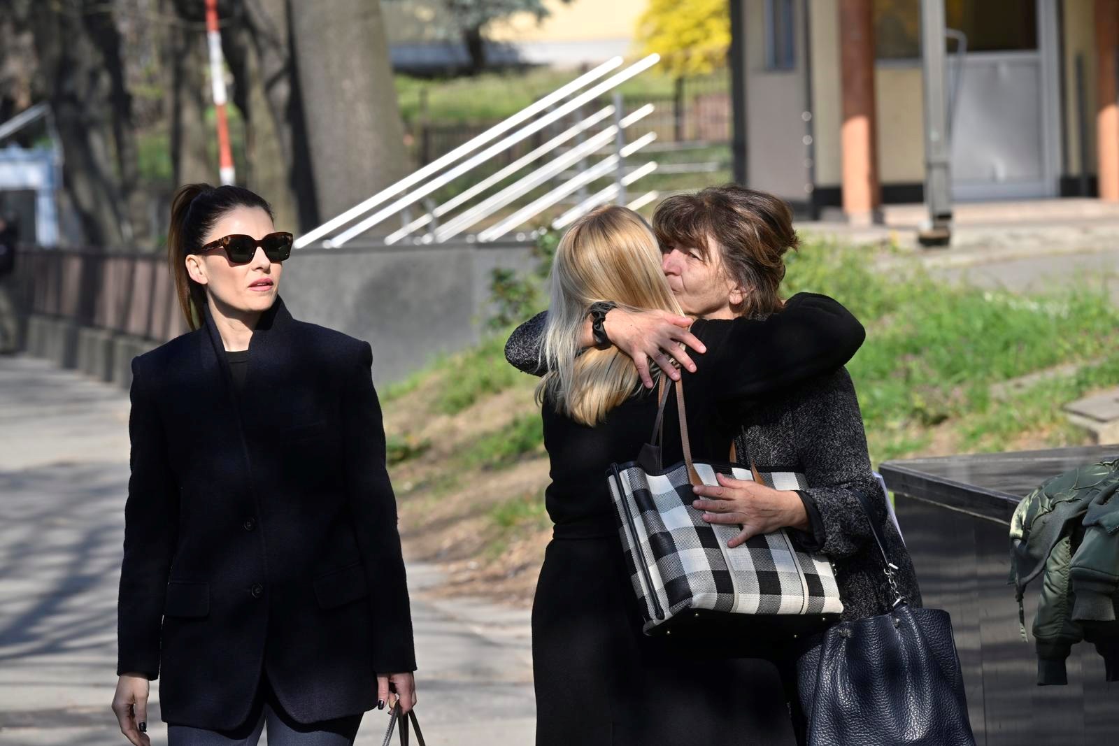 Dječak ubojica iz Beograda pet sati svjedočio na suđenju svojim roditeljima