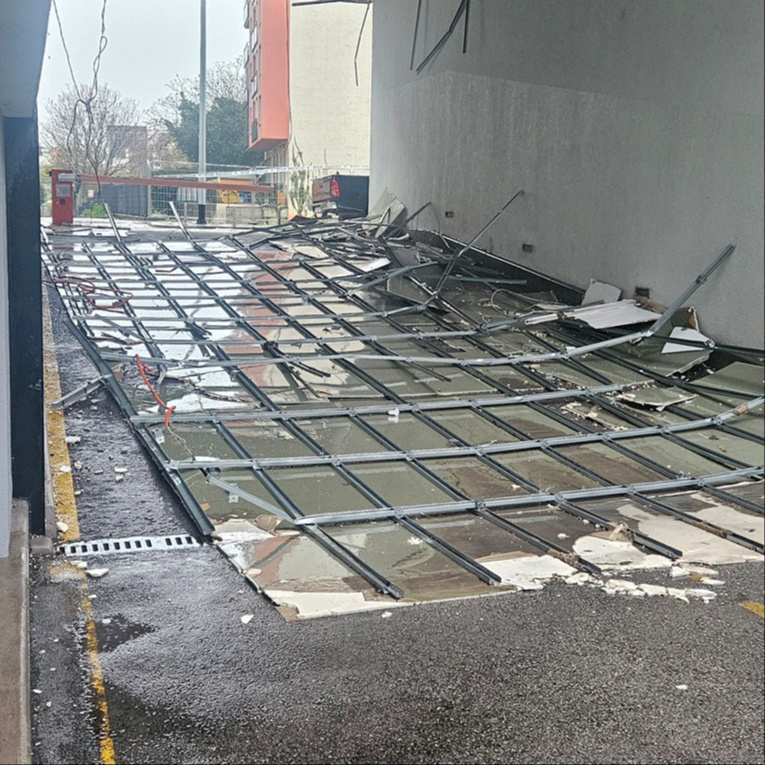 Urušio se strop u Banjavčićevoj ulici