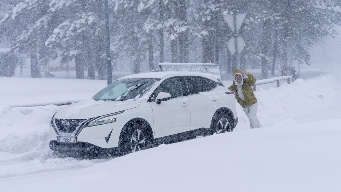Snježno nevrijeme u Korenici