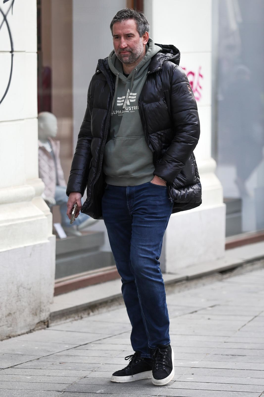 FOTO Poznati nakon ružnog vremena upijali sunce na špici, pogledajte tko je sve bio