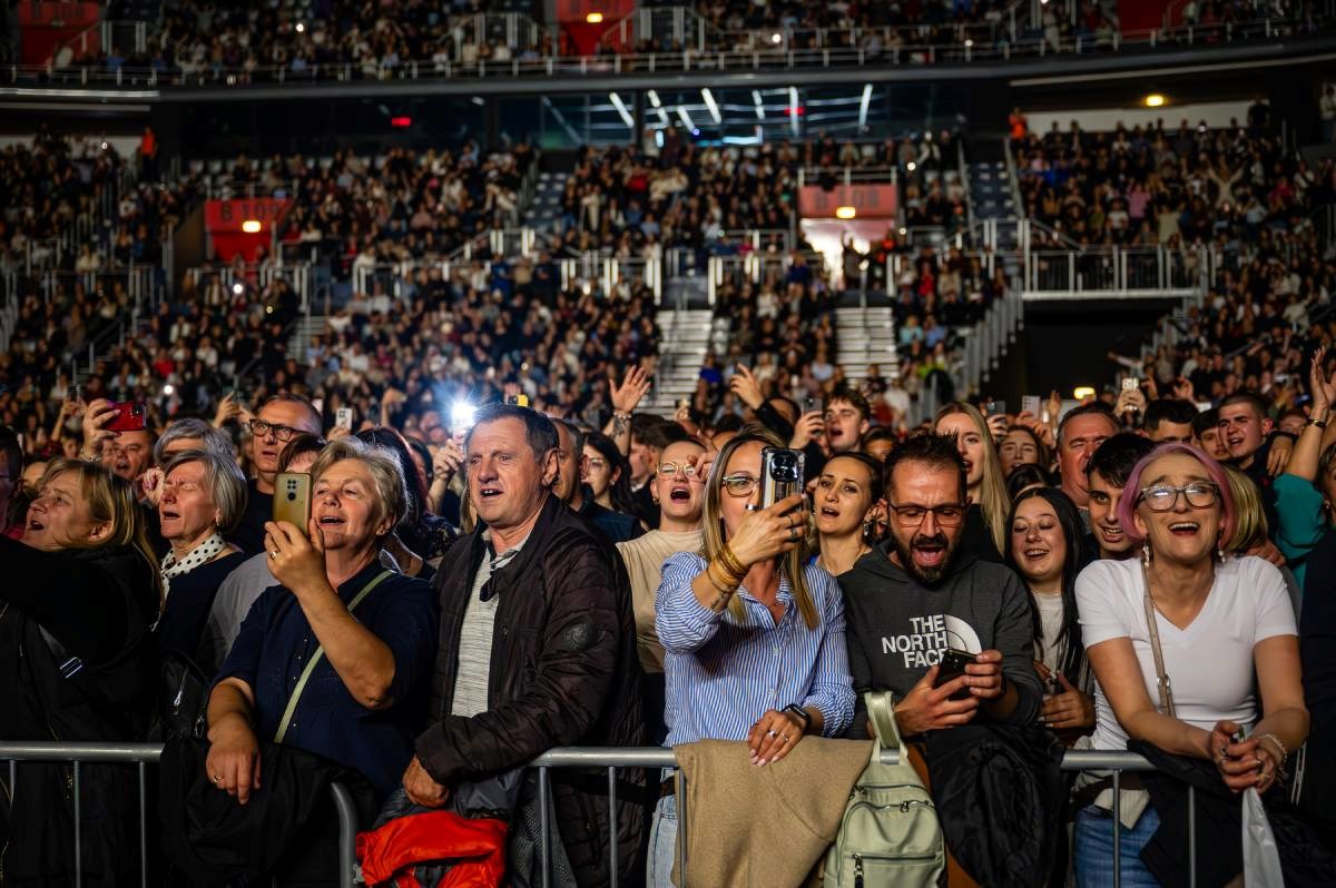 FOTO U Areni Zagreb održan koncert Sjećanje na Tomu Zdravkovića