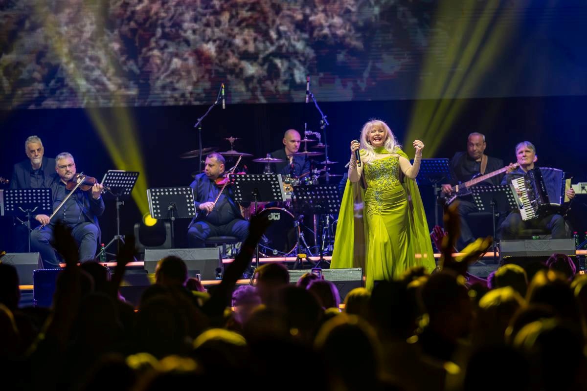 FOTO U Areni Zagreb održan koncert Sjećanje na Tomu Zdravkovića