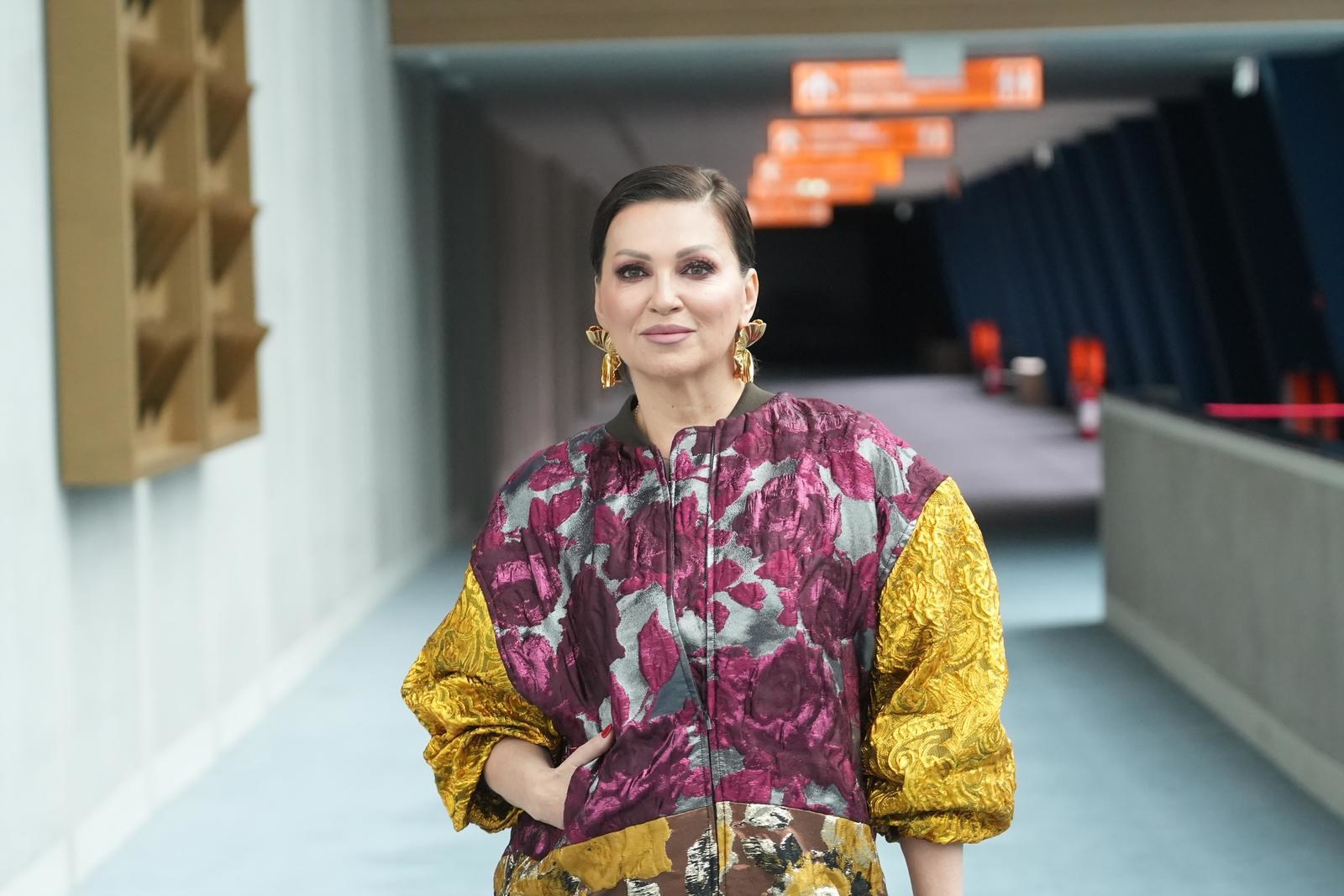 Nina Badrić na promociji albuma u Beogradu nosila upečatljivu jaknu i torbu od 6000 €