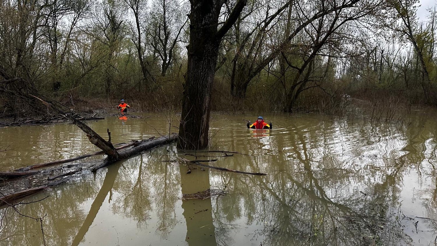 Spasilačka akcija kod Babine Grede, izvučeno 30 ljudi. Plenković: Prevrnuli se čamci
