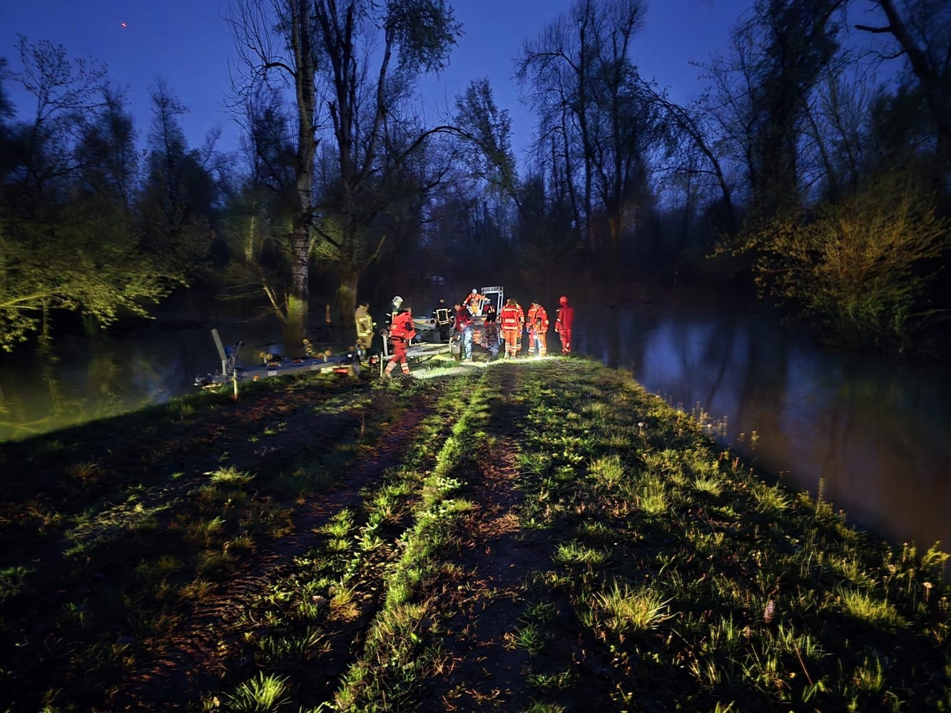 Spasilačka akcija kod Babine Grede, izvučeno 30 ljudi. Plenković: Prevrnuli se čamci