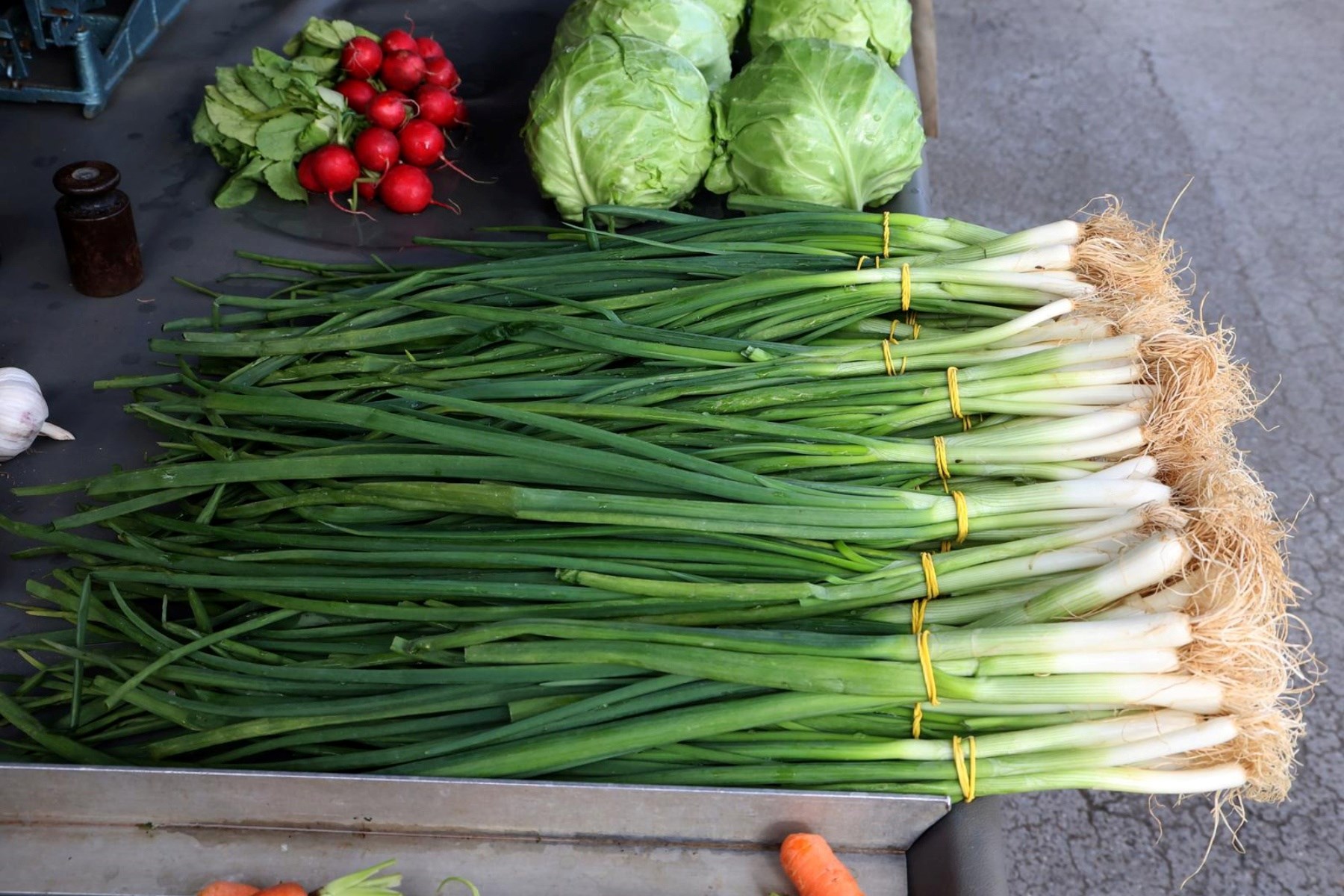 FOTO Pogledajte ponudu na šibenskoj tržnici uoči najvećeg kršćanskog blagdana Uskrsa
