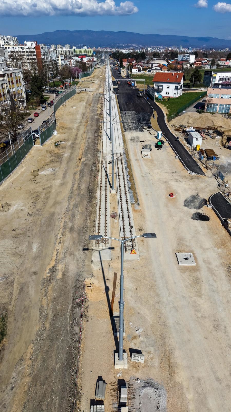 f8dc9f2b-4644-4c07-9c77-1819c1374d99.jpg?width=480&anchor=topcenter&mode=crop&scale=both