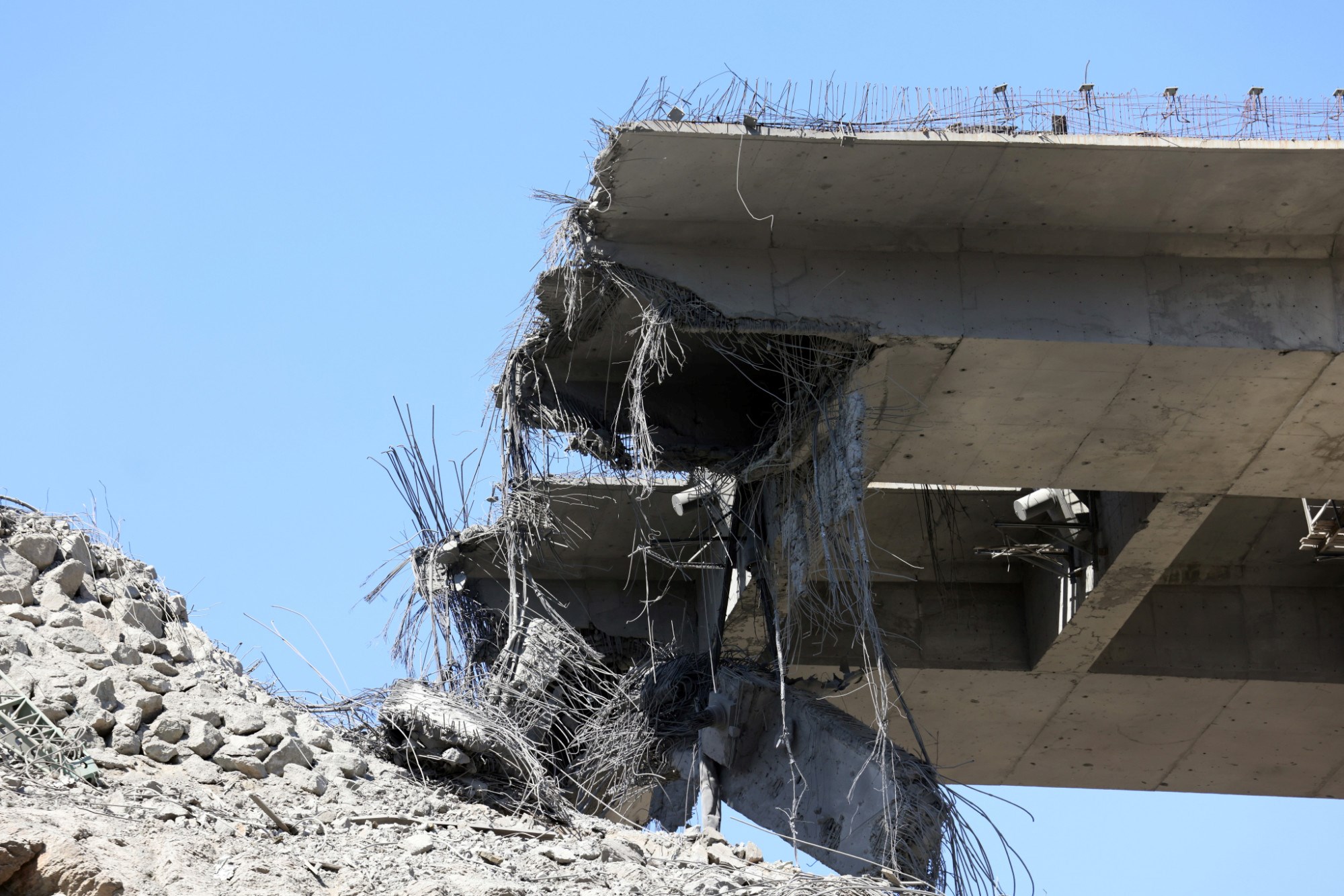 FOTO Pogledajte kako najviši most u Iranu izgleda nakon napada