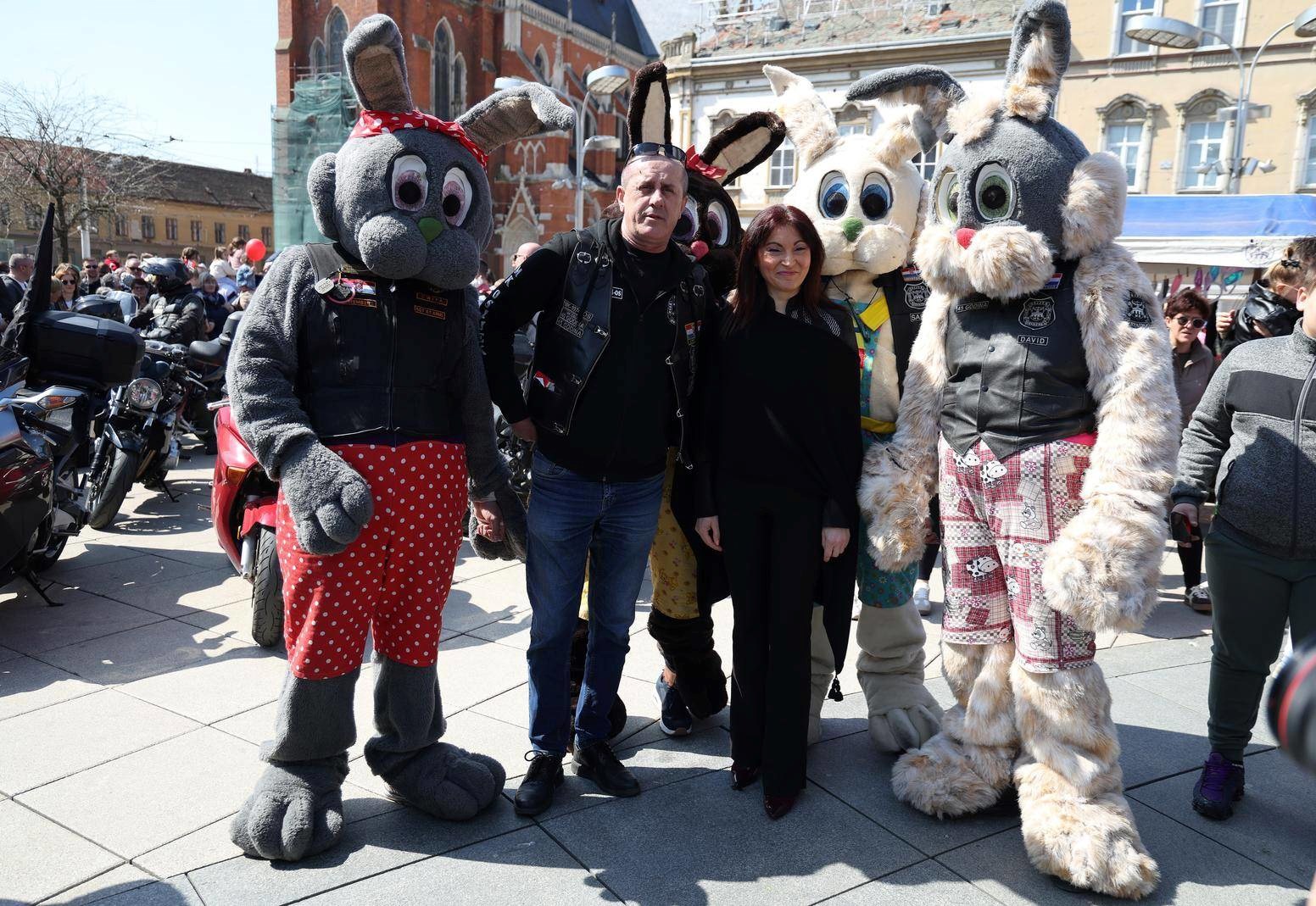 FOTO Moto klub Osijek razveselio najmlađe: Održan Moto zeko 2026.