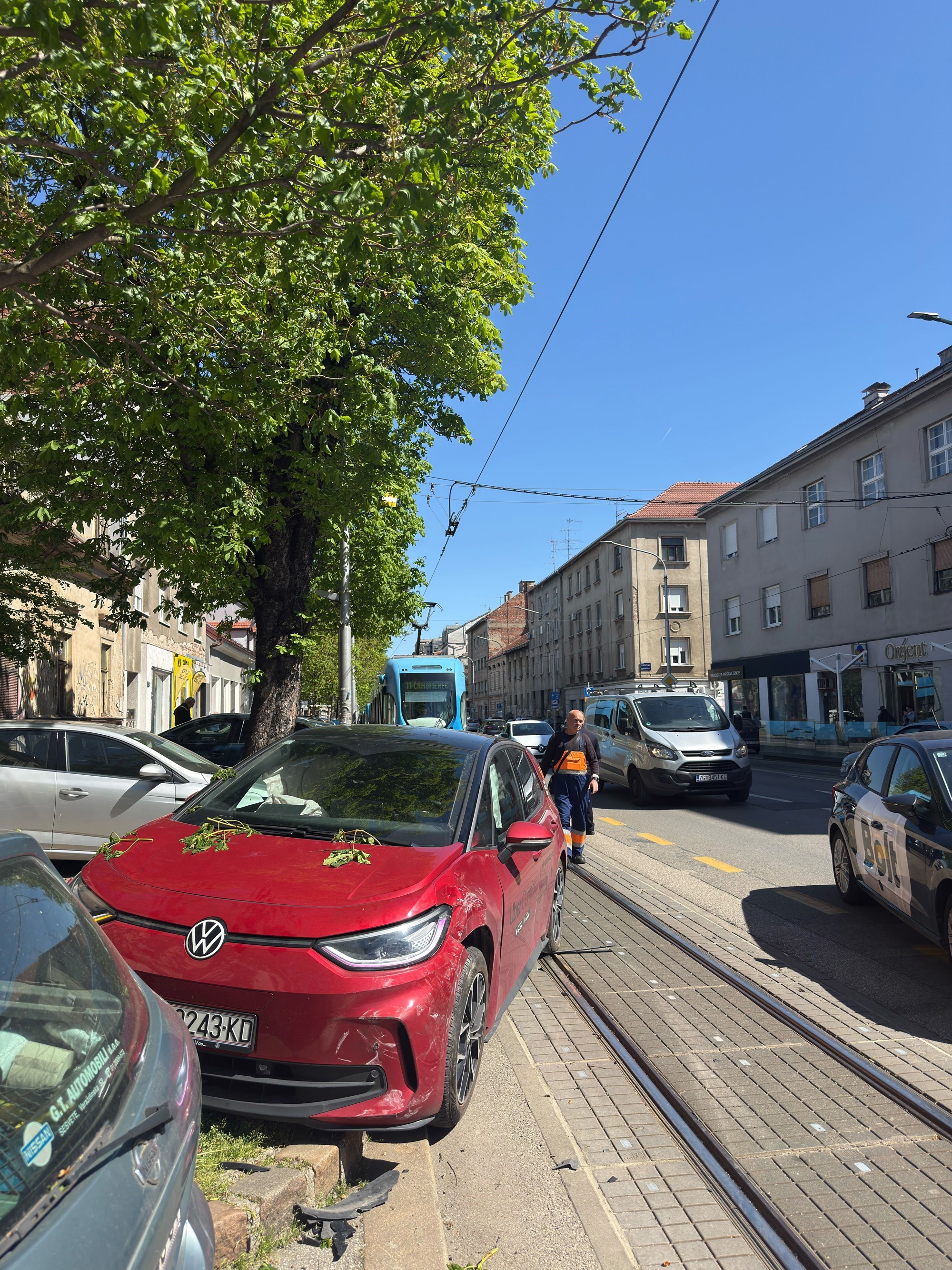 VIDEO Krenuo tramvajski promet na Maksimirskoj nakon prometne nesreće