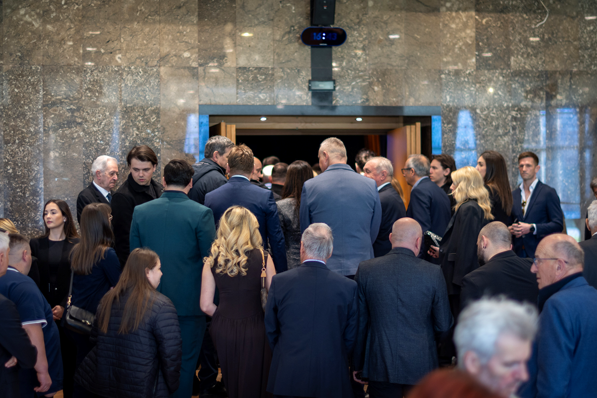 Održana komemoracija za Vlatka Cvrtilu. Bivši ministar: Fala kaj si bil znami