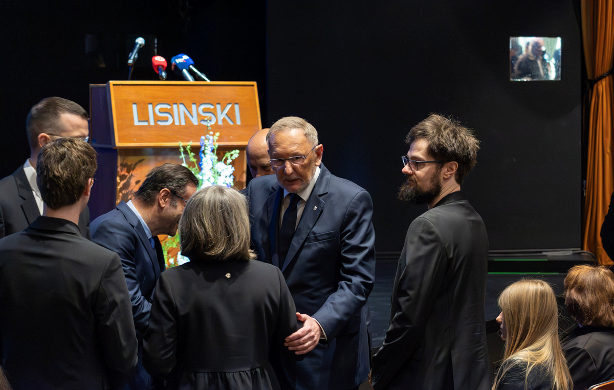 Održana komemoracija za Vlatka Cvrtilu. Bivši ministar: Fala kaj si bil znami